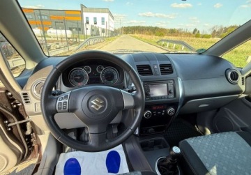 Suzuki SX4 I Hatchback Facelifting 1.6 VVT 120KM 2012 Suzuki SX4 PREMIUM 4x4 1.6i 120ps KlimaTronik Nawigacja Bezwypadkowe UNIKAT, zdjęcie 26