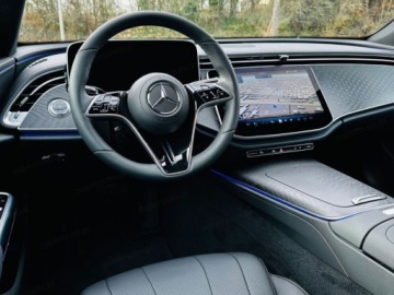 Mercedes Klasa E W214 Sedan 2.0 220d 197KM 2025 E Klasa 220 d 4-Matic Avantgarde 2.0 (197KM) 2025, zdjęcie 7