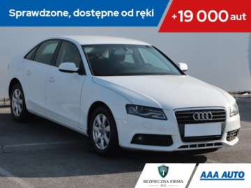 Audi A4 B8 Limousine 2.0 TDI 143KM 2011 Audi A4 2.0 TDI, Xenon, Klima, Klimatronic