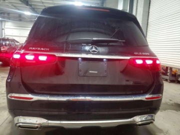 Mercedes Maybach GLS 2024 Mercedes-Benz Maybach GLS 600 4M 2024 4.0 Benzyna 550KM, zdjęcie 2