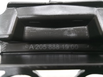 Пустышка решетки Mercedes C W205 63 AMG C63