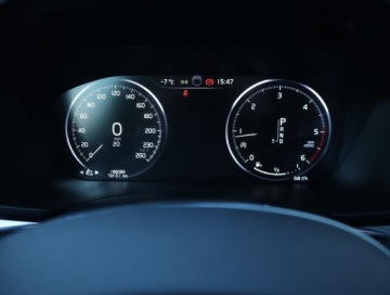 Volvo XC60 II Crossover D4 190KM 2018 Volvo XC60 D4, 187 KM, 4X4, Automat, Skóra, Navi, zdjęcie 10