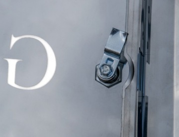 Газовая дверца из нержавеющей стали 25x25 см с ключом