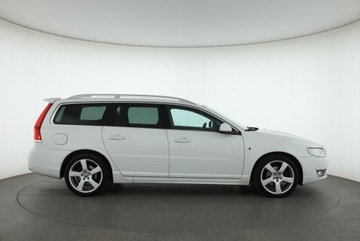 Volvo V70 III Kombi Facelifting 2.0 D4 DRIVE-E 181KM 2014 Volvo V70 D4, 178 KM, Skóra, Navi, Xenon, zdjęcie 5