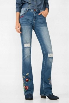 DESIGUAL* Niebieskie jeansy dzwony hafty r.24 NOWE