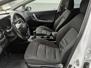 Kia Ceed II Kombi 1.6 GDI 135KM 2013 Kia Cee&#039;d 1,6 GDI 135KM # Klima # Isofix #Tempomat, zdjęcie 18