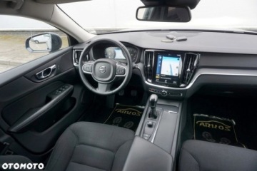 Volvo V60 II  Kombi 2.0 D3 150KM 2019 Volvo V60 Volvo V60 2.0 Diesel 150KM, zdjęcie 26