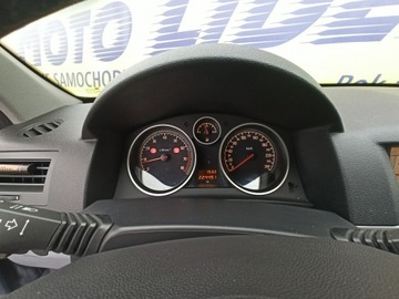 Opel Astra H Hatchback 5d 1.8 ECOTEC 140KM 2006 Opel Astra serwis, bogata, bez rdzy, II kpl kół, zdjęcie 12