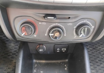 Fiat Tipo II Sedan 1.6 MultiJet 120KM 2016 Fiat Tipo 2016r, SALON POLSKA. 1.6 Diesel. Lekko uszkodzony tyl. Jezdzi., zdjęcie 13