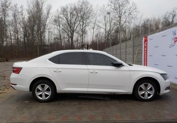 Skoda Superb III Liftback 1.4 TSI 150KM 2016 Skoda Superb Okazja, zdjęcie 14