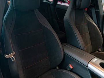 Mercedes CLA C118/X118 2026 MERCEDES-BENZ CLA 200 AMG Line Sedan 1.5 (163KM) 2026, zdjęcie 5