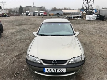 Opel Vectra B Sedan 2.0 i 16V 136KM 1997 OPEL VECTRA B 2.0 i 16V 136Ps KLIMATRONIK WELUR STAN KOLEKCJONERSKI, zdjęcie 7