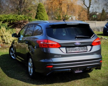 Ford Focus III Kombi Facelifting 1.0 EcoBoost 125KM 2015 Ford Focus ST-LINE Bezwypadkowy z Niemiec Ksenon Full, zdjęcie 5