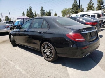 Mercedes Klasa E W213 2020 Mercedes-Benz Klasa E 2020 Mercedes-Benz E-Class E 350 RWD Sedan 2.0 255KM, zdjęcie 1