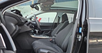 Peugeot 2017 Peugeot 308 2.0 SW 181Ps.Automat Panorama Navi Serwis 2017 2.0 Diesel 181KM, zdjęcie 4