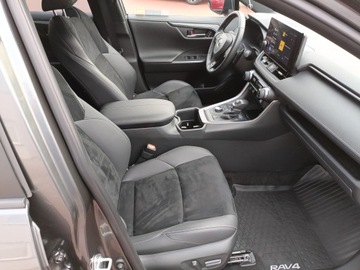 Toyota RAV4 V SUV Plug-In Facelifting 2.5 Hybrid Dynamic Force 306KM 2023 Toyota RAV4 2.5 Plug-In Hybrid GR Sport 4x4 V (201, zdjęcie 9