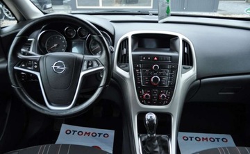 Opel Astra J Hatchback 5d 1.4 Turbo ECOTEC 120KM 2012 Opel Astra LIFT 1.4 Turbo Benzyna Tempomat Cz. parkowania 1.4 Benzyna 120KM, zdjęcie 21