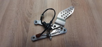 YAMAHA R1 RN 01 № 04 КОМПЛЕКТ КРЕПЛЕНИЯ ПОДНОЖКИ