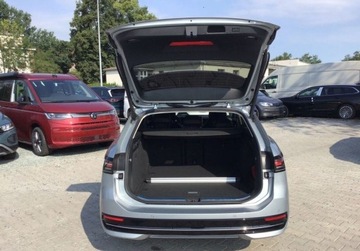 Volkswagen Passat B8 Variant Facelifting 1.5 TSI EVO 150KM 2024 Volkswagen Passat Elegance, ACC, Podgrzewana kierownica, GPS,Kamera,ergoAc, zdjęcie 7
