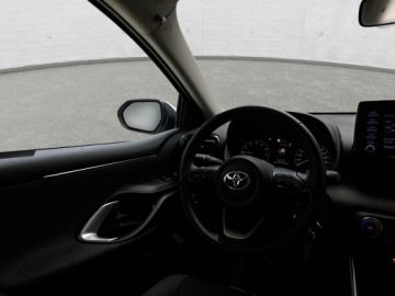 Toyota Yaris IV Hatchback 1.0 VVT-i 72KM 2023 Toyota Yaris Poleasingowe.pl, zdjęcie 9