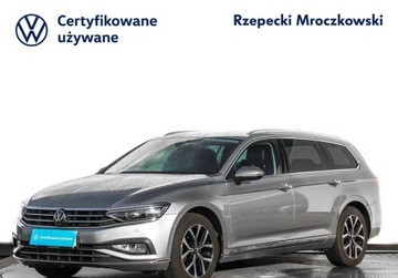 Volkswagen Passat B8 Variant Facelifting 2.0 TSI 190KM 2022 Volkswagen Passat 2.0 TSI 190KM DSG Elegance Reflektory Matrix Szyba przed
