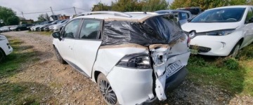 Renault Clio IV Grandtour  0.9 ENERGY Tce 90KM 2015 Renault Clio 2015r, 0.9 Benzyna. Uszkodzony tyl. Jezdzi Benzyna 90KM, zdjęcie 3