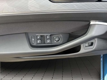 Volkswagen Passat B8 Variant Facelifting 2.0 TDI SCR 150KM 2023 Volkswagen Passat Variant TDI 150KM Business Ambiente Area View LED Mat, zdjęcie 11