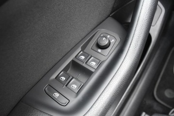 Volkswagen Passat B8 Variant Facelifting 2.0 TDI SCR 200KM 2022 Volkswagen Passat 2.0 TDi 200KM DSG7 Business SalonPL ASO NaviKameraTravel, zdjęcie 25