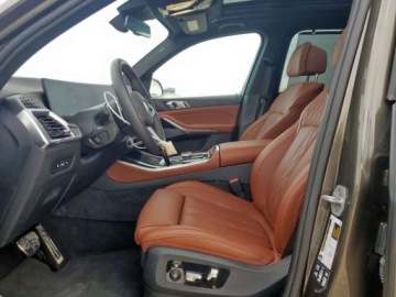 BMW X5 G05 2025 BMW X5 M60i 2025 4.4l 4.4 Benzyna 523KM, zdjęcie 7