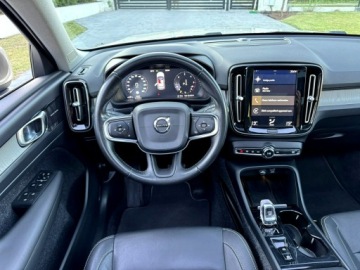 Volvo XC40 Crossover 2.0 D3 150KM 2018 Volvo XC 40 D3 150KM Inscription Panorama, zdjęcie 26