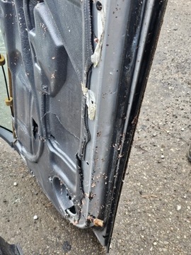 DVEŘE LEVÉ MERCEDES W203 3D