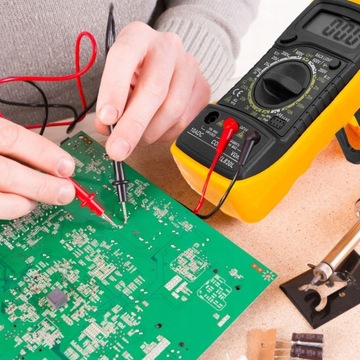 MULTIMETR uniwersalny miernik elektryczny LCD prądu napięcia rezystancji