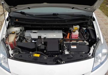 Toyota Prius III 2013 Toyota Prius Plug-In Okazja 1.8 Hybryda Plug-in 100KM, zdjęcie 2
