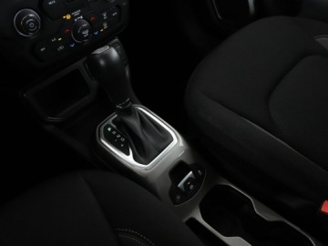 Jeep Renegade 2022 Jeep Renegade FV23 1.5 GSE T4 e-Hybrid Automat, zdjęcie 28