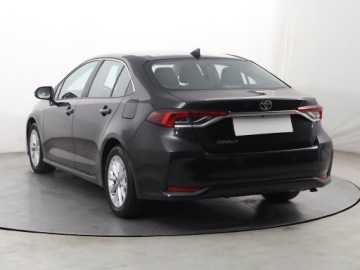 Toyota Corolla XII Sedan 1.5 VVT-i 125KM 2022 Toyota Corolla 1.5 VVT-i, Salon Polska, zdjęcie 3