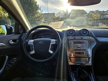 Ford Mondeo III Hatchback 2.0 16V 145KM 2007 Ford Mondeo HTB Titanium Oryg.157tys.kmRata700ZŁ, zdjęcie 10