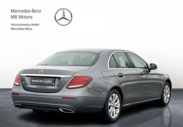 Mercedes Klasa E W213 Limuzyna 2.0 220d 194KM 2020 Mercedes-Benz Klasa E 4Matic SalonPL Burmester Distronic Pneumatyczne Zawi, zdjęcie 4