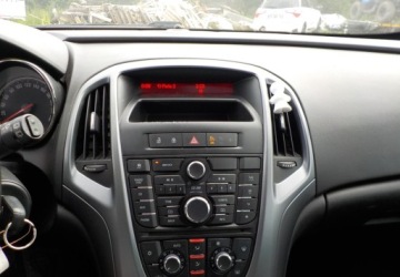 Opel Astra J GTC 1.4 Turbo ECOTEC 120KM 2013 Opel Astra Okazja 1.4 Benzyna 120KM, zdjęcie 27