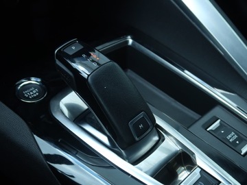 Peugeot 3008 II Crossover Facelifting  1.2 PureTech 130KM 2022 Peugeot 3008 1.2 PureTech, Salon Polska, zdjęcie 17