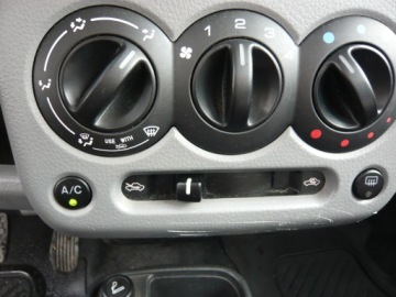 Subaru 2002 Subaru Justy G3X 4X4 1.5 benzyna stan BDB, zdjęcie 8