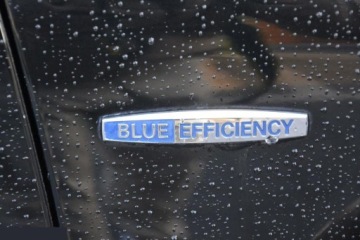 Mercedes Klasa GL X164 Off-roader Facelifting 350 BlueTEC 4MATIC 211KM 2012 Mercedes GL 350 BlueTEC 4Matic 7G-TRONIC 211KM 2012r 7 osobowy, zdjęcie 24