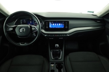 Skoda Octavia IV Scout 1.5 TSI ACT 150KM 2021 Skoda Octavia 1.5 TSI, Salon Polska, Klima, zdjęcie 18