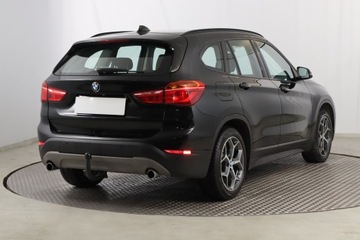 BMW X1 F48 Crossover xDrive20i 192KM 2017 BMW X1 xDrive20i, 4X4, Automat, Navi, Klima, zdjęcie 4