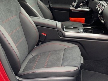 Mercedes GLA II Off-roader Facelifting 1.3 200 163KM 2025 MERCEDES-BENZ GLA 200 AMG Line Suv 1.3 (163KM) 2025, zdjęcie 9