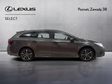 Toyota Avensis III Wagon Facelifting 2015 2.0 D-4D 143KM 2017 Toyota Avensis 2.0 D-4D Premium III (2009-) Toyota, zdjęcie 3