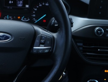 Ford Focus III Kombi Facelifting 1.0 EcoBoost 125KM 2018 Ford Focus 1.0 EcoBoost, Salon Polska, Serwis ASO, zdjęcie 17