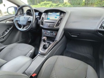 Ford Focus III Kombi Facelifting 1.0 EcoBoost 125KM 2018 Ford Focus 1.0EcoBoost 125KM pak.Winter felgi17 kamera nawigacja Android A, zdjęcie 14