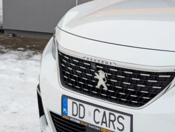 Peugeot 3008 II Crossover 1.2 PureTech 130KM 2017 Peugeot 3008 Rezerwacja 1.2 Benzyna 130KM, zdjęcie 5