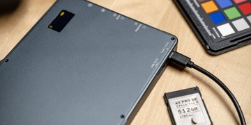 Светодиодная лампа Newell RGB-W Rangha Max _ ВЫХОД