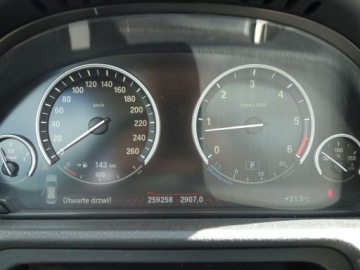 BMW Seria 5 F10-F11 Gran Turismo 530d 245KM 2011 BMW 530 xDrive GT, zdjęcie 21